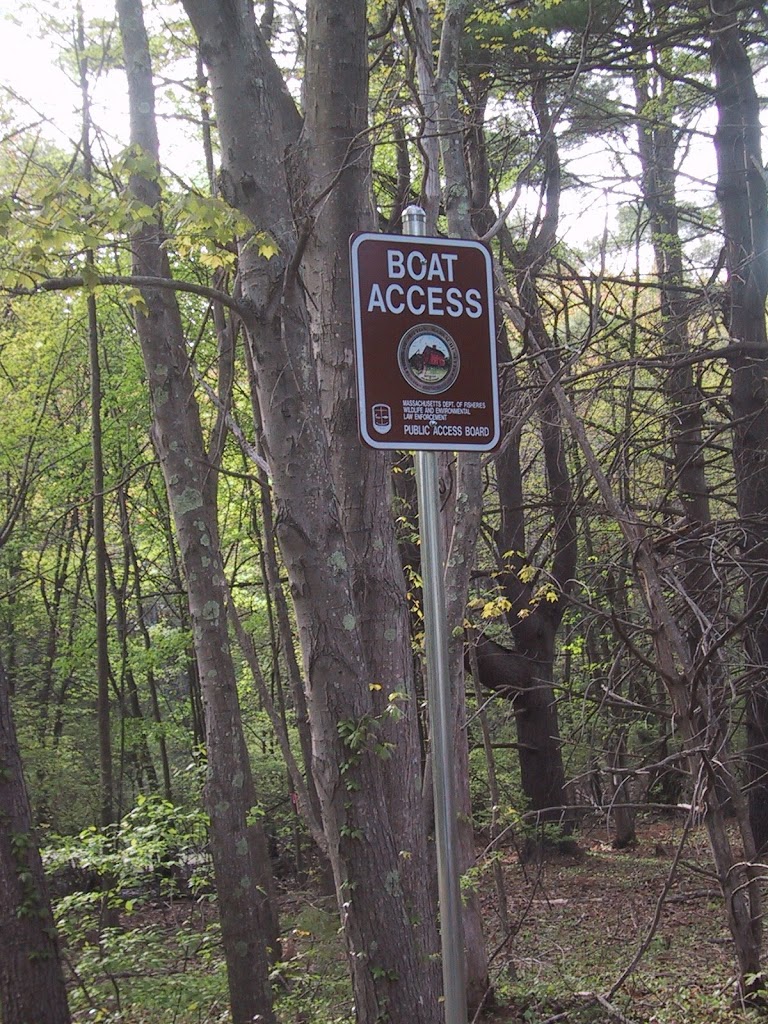 “Massachusetts It’s all here” even at Manchaug Pond! Manchaug Pond