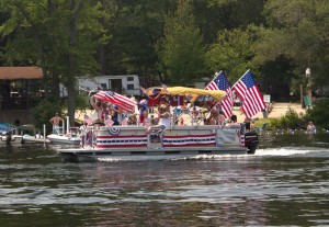 Manchaug Pond Foundation Boat Decorating Contest 2015