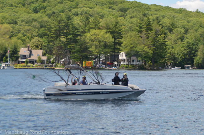 Manchaug Pond Foundatio Boat Decorating Contest